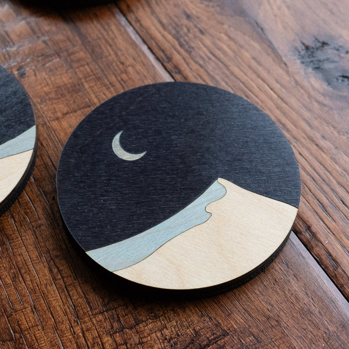 Dune with Crescent Moon Coasters – Path and Oak